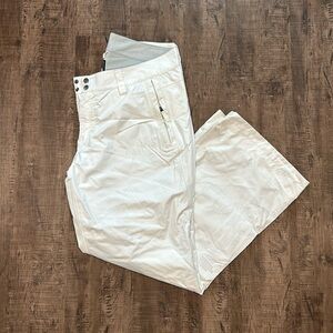 Women’s North Face HyVent snow pants.